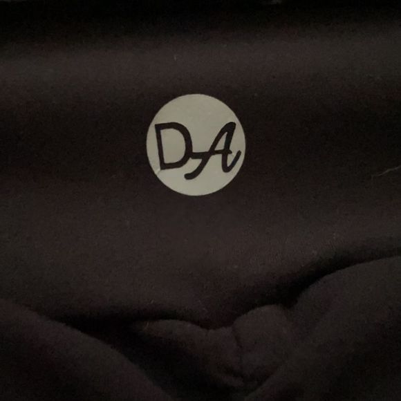 Black Booty Scrunch Leggings size small - Picture 4 of 5